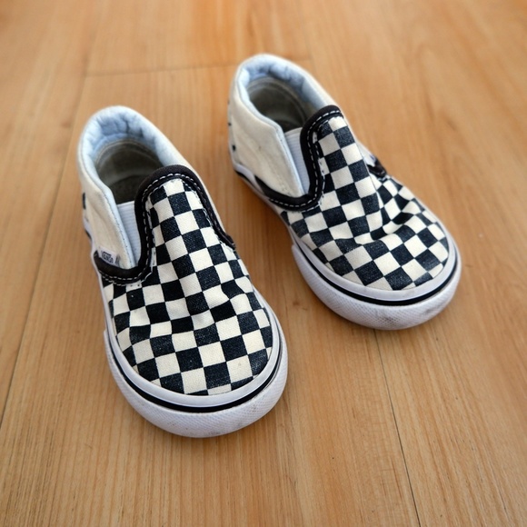 vans checkered size 5
